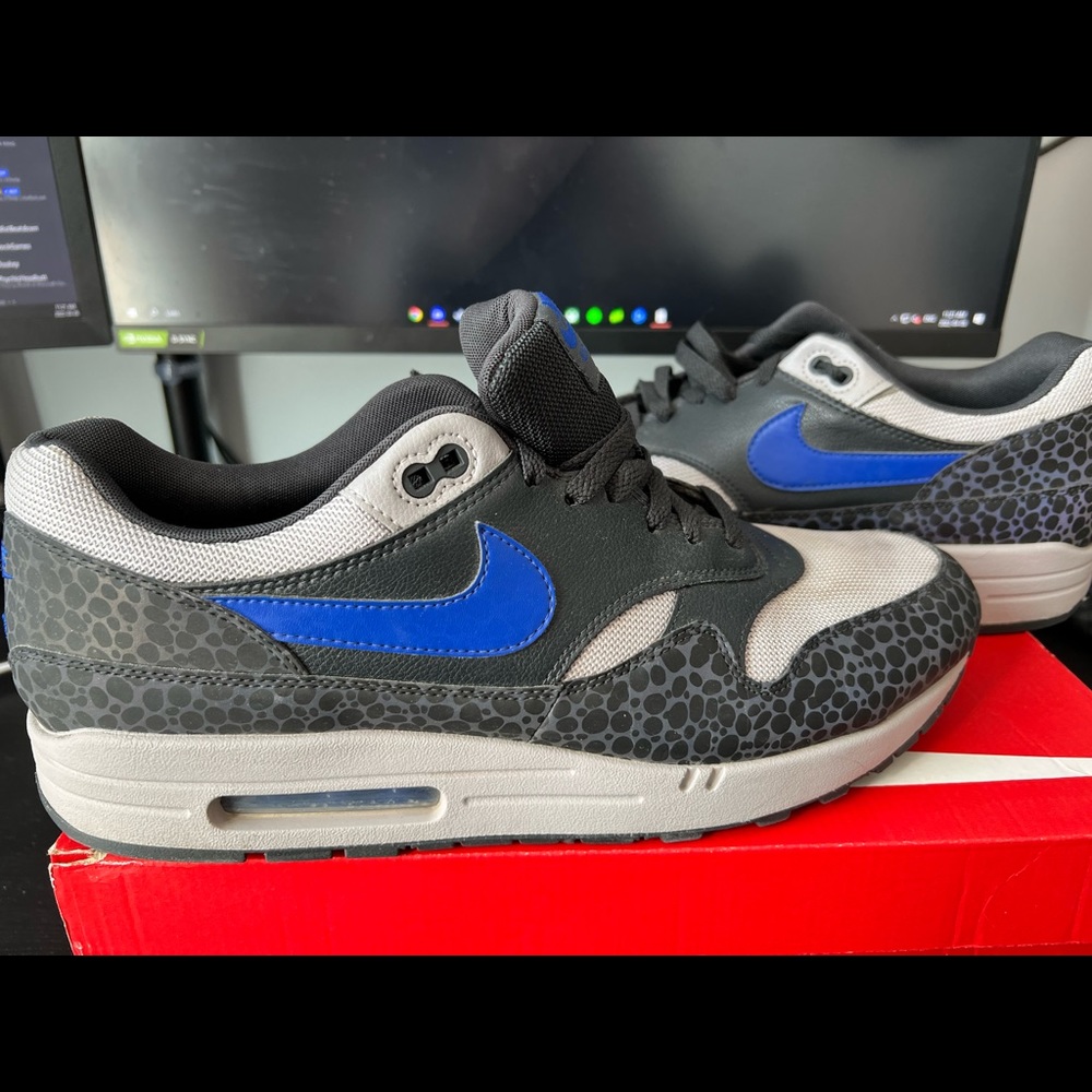 Size 14 Nike air max 1 SE reflective